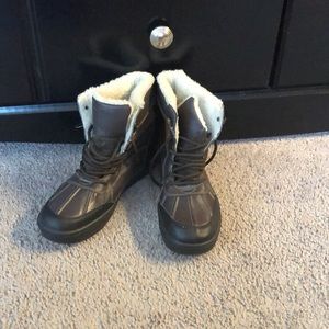 Boys boots worn once